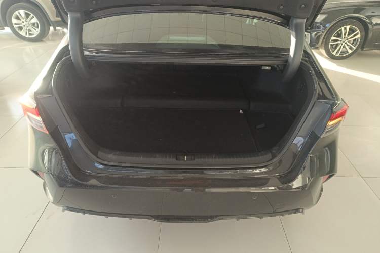 Used Honda Inspire New Energy 2023 ePHEV Prestige Edition
