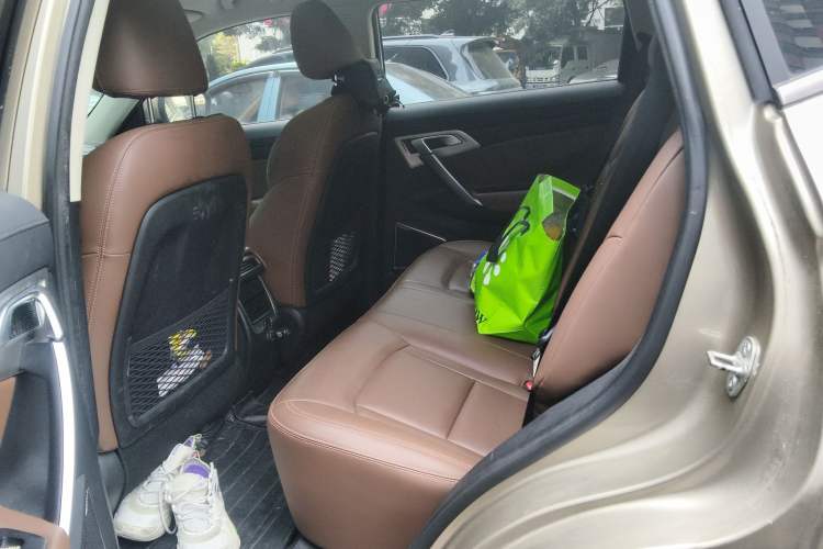 Used Geely Auto Emgrand X7 Sport 2016 1.8TD Automatic ZhiZun Version
