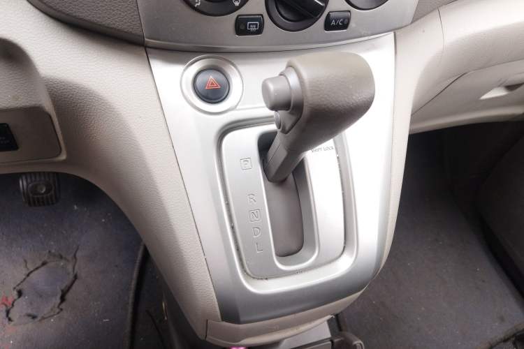 Used Nissan NV200 2014 1.6L CVT Luxury Edition China V Standard