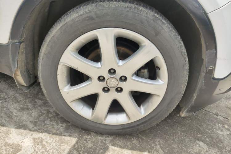 Used Buick Encore 2015 1.4T Automatic Two-Wheel Drive Urban Elite Version Right Front Wheel Hub