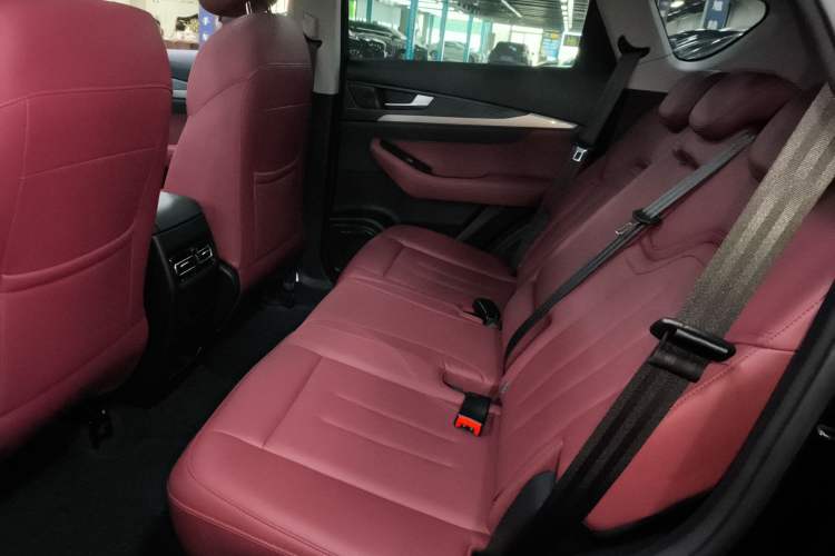 Used JETOUR X70 2024 1.5T DCT Glory PRO 5-Seater