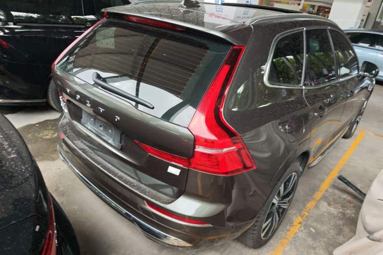 Used Volvo XC60 New Energy 2022 T8 Plug-in Hybrid All-Wheel Drive Smart Luxury Edition
