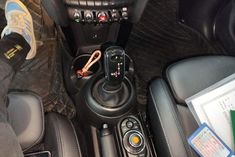 Used MINI 2021 1.5T COOPER Classic Edition Five-Door Version
