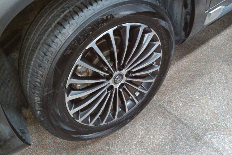 Used CHANGAN CS95 2019 2.0T Two-Wheel-Drive Luxury Version
