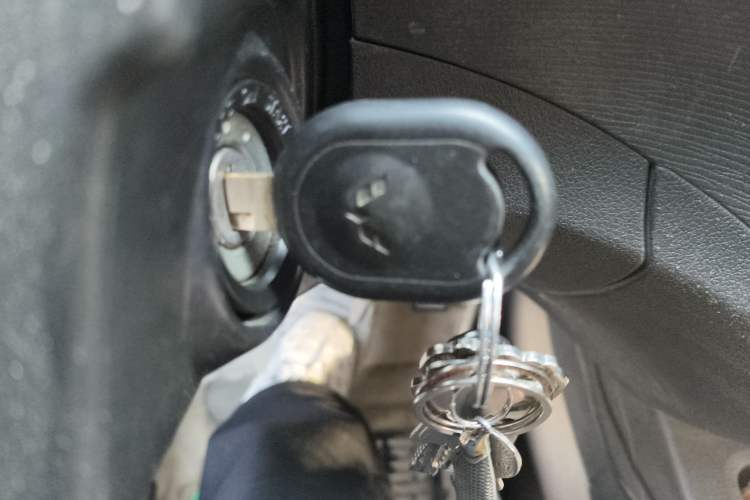 Used Wuling Hongguang 2015 1.5L S1 Standard China V-Emission Standards