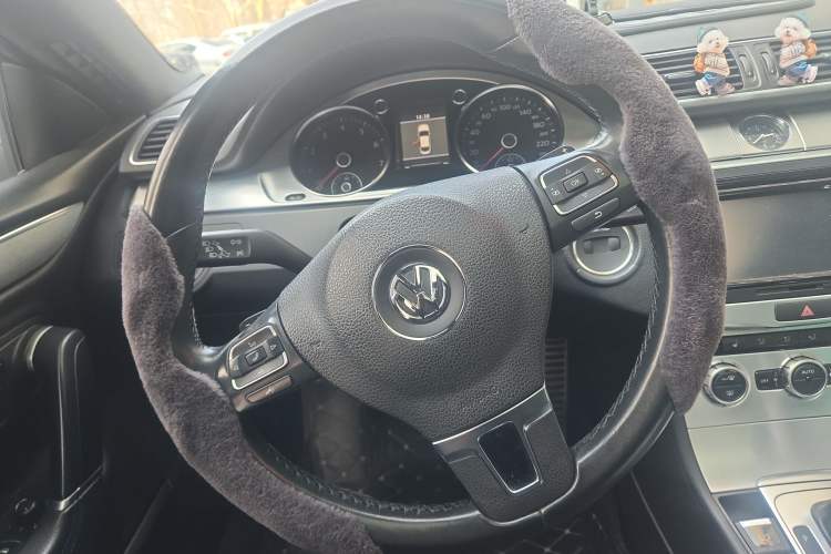 Used Volkswagen FAW-Volkswagen CC 2013 2.0 TSI Luxury Model Steering Wheel