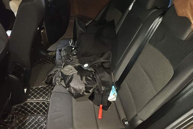 Used Volkswagen Golf Sportsvan 2016 230TSI Automatic Trend Edition Left Rear Seat