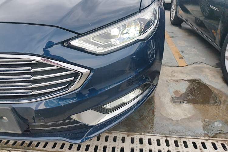 Used Ford Mondeo 2017 EcoBoost 180 Luxury Model Left Front Headlight