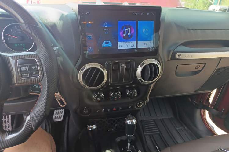 Used Jeep Wrangler 2012 3.6L Sahara two-door version
