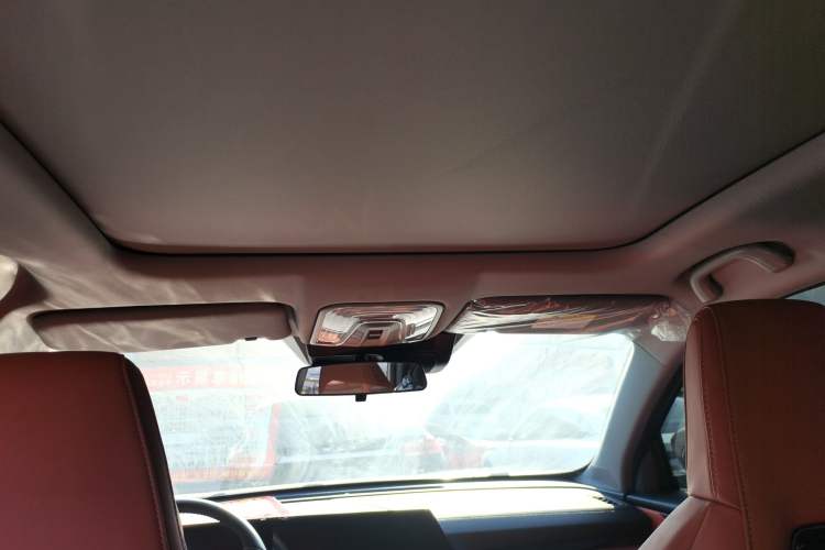 Used Changan CS75 PLUS 2024 3rd Generation Champion Edition 2.0T Intelligent Drive Performance Model
