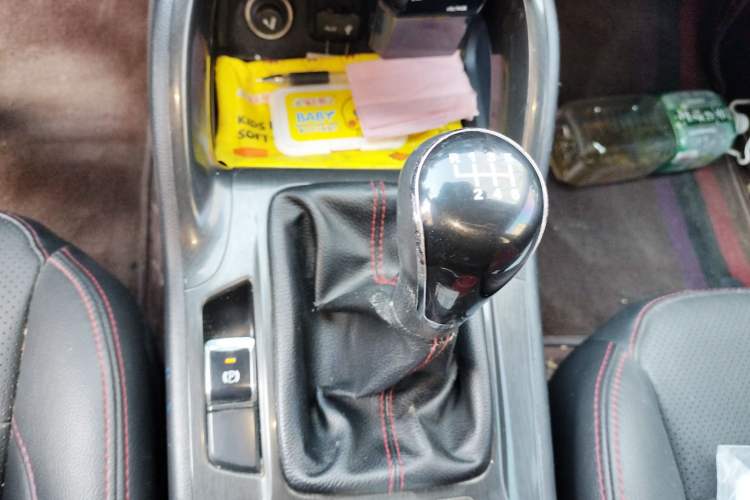 Used Changan CS75 2017 Shangkui Edition 1.5T Manual Fengxiang Model