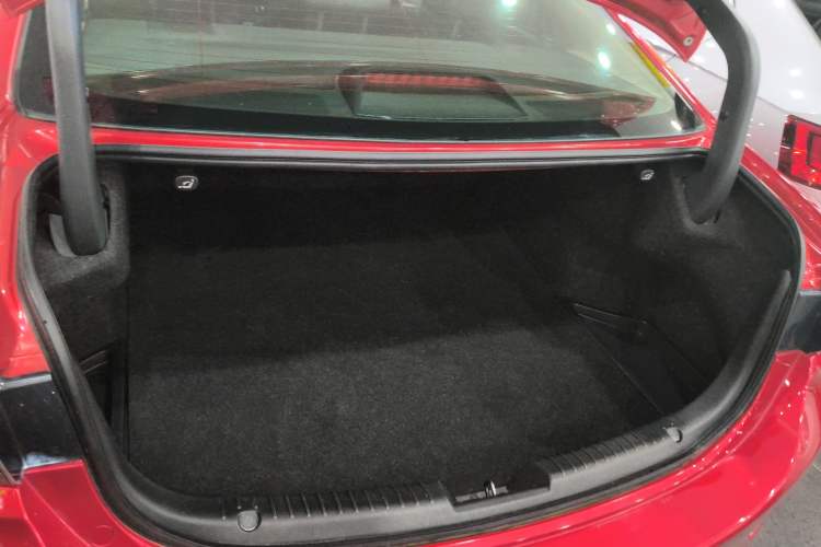 Used Mazda Atenza 2018 2.5L Blue Sky Sport Edition China VI compliant
