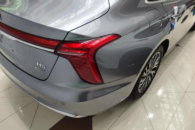 Used Hongqi H5 2024 2.0T Automatic Smart Connect Flagship Edition