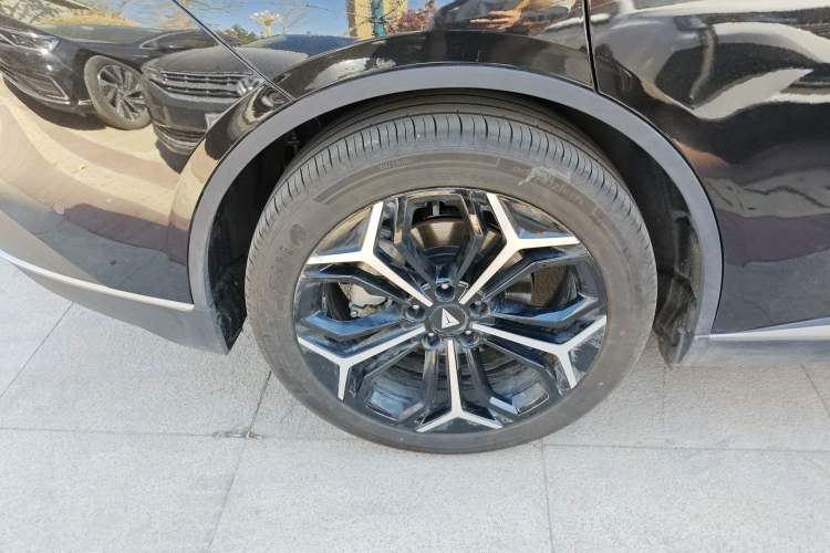 Used Deepal L07 2025 230Max Deep Blue Intelligent Driving AD PRO Range-Extended Version
