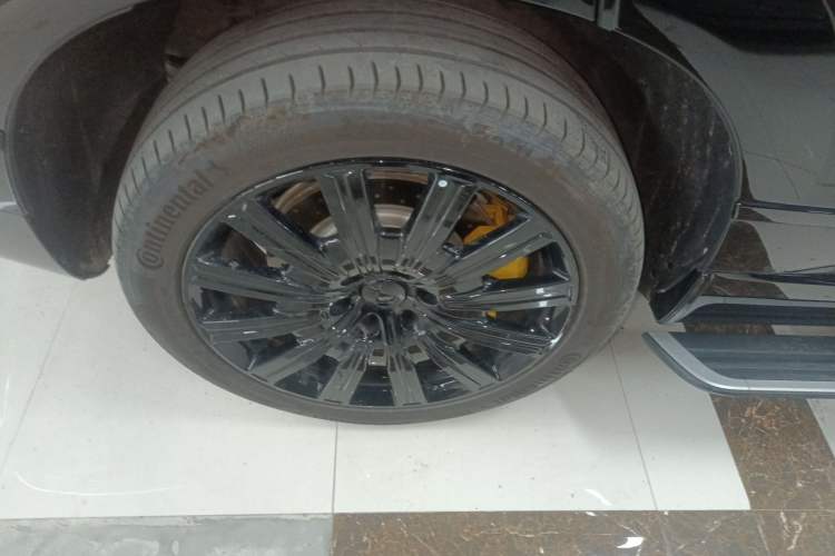 Used Denza N9 2025 Flagship Model
