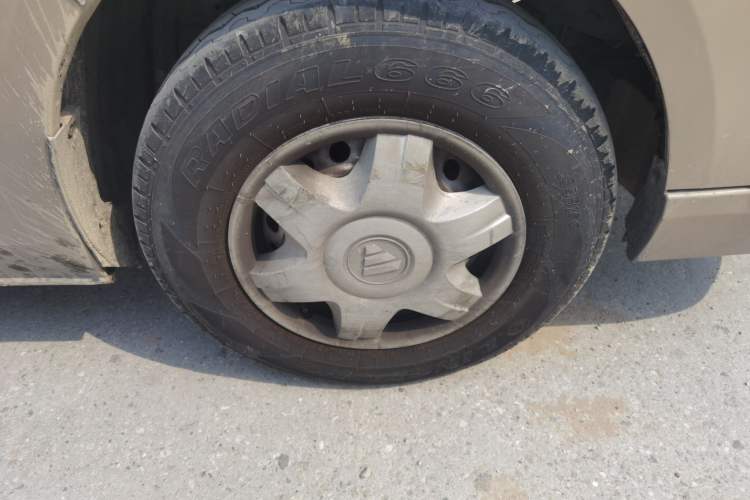 Used Foton Scenic G7 2020 2.4L Commercial Version Long Wheelbase High-Roof 10-Seater Bus China VI Emission Standard 4K22D4M Right Front Wheel Hub