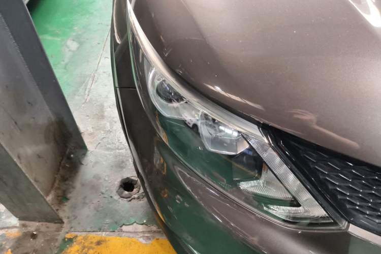 Used Nissan Qashqai 2017 2.0L CVT Smart Enjoyment Version China V Standard Right Front Headlight