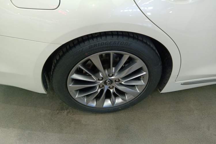 Used Infiniti Q50L 2018 2.0T Enjoyment Version China VI Standard Exterior 5