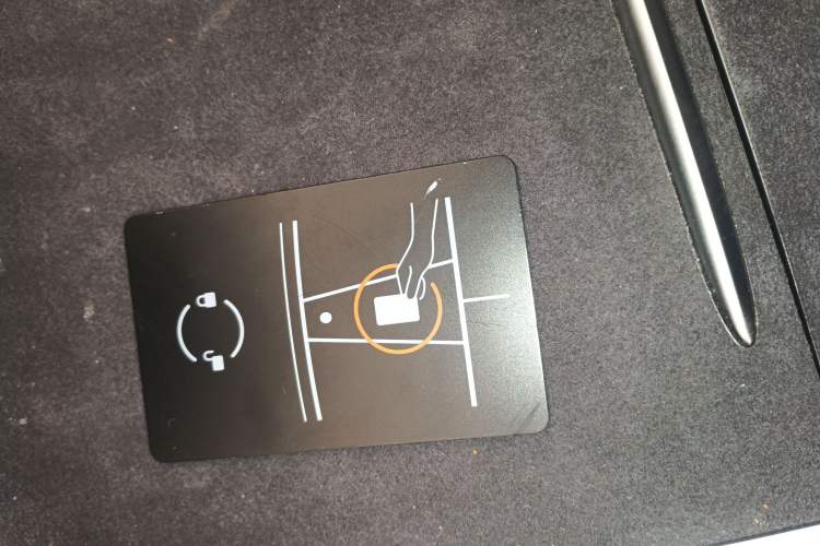 Used Tesla Model Y 2021 Long-Range All-Wheel-Drive Version 3D7 Interior 1