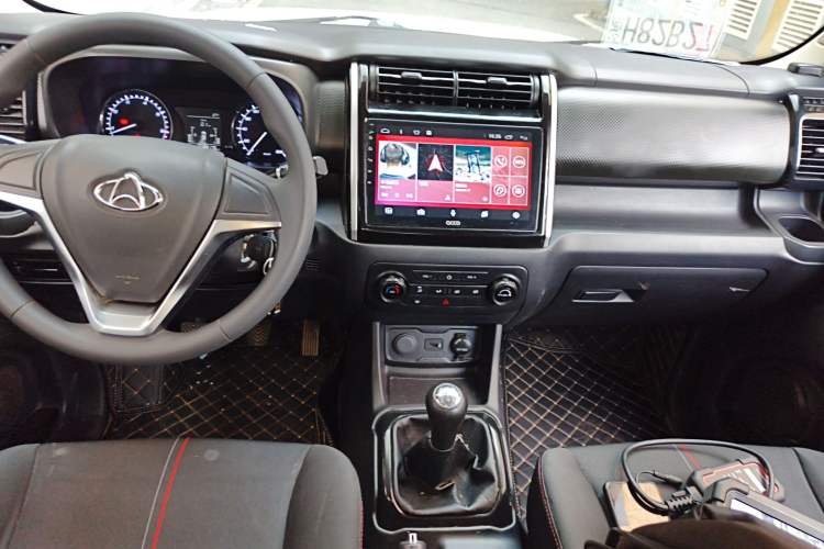 Used CHANGAN OSHAN X70A 2019 1.5L Manual Standard Version China VI