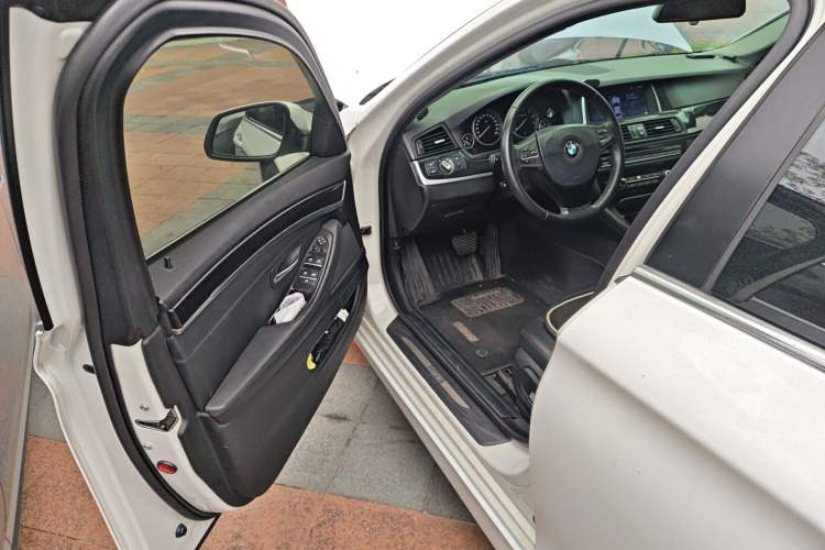 Used BMW 5 Series 2014 520Li Elegant Model Driver Seat