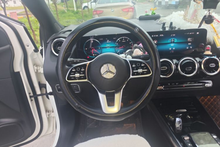 Used Mercedes-Benz B-Class 2021 B 200 Sport Edition Steering Wheel