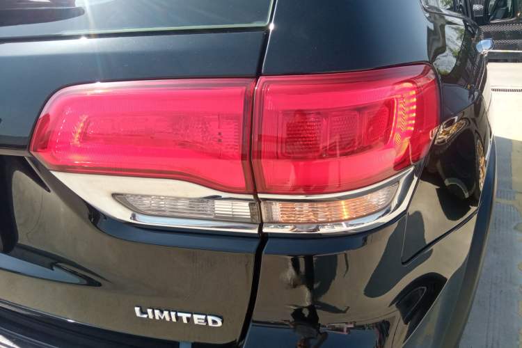 Used Jeep Grand Cherokee 2017 3.0L Comfort Navigation Edition