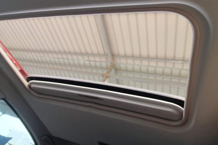 Used Luxgen 5 2015 1.8T Automatic ZhiZun Model
