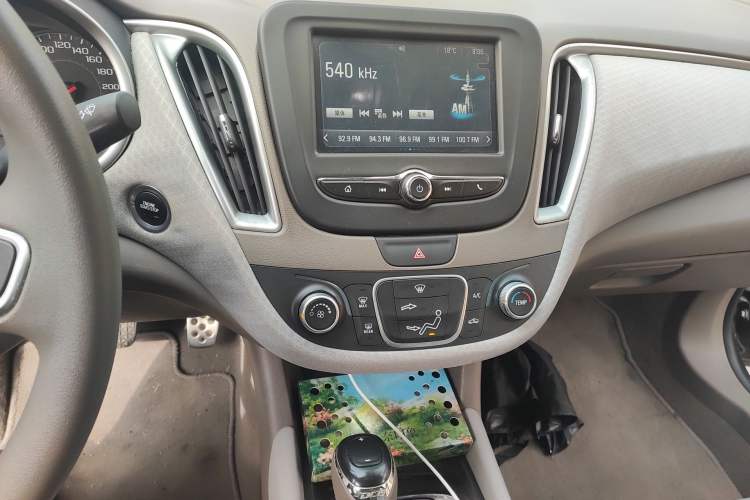 Used Chevrolet Malibu XL 2016 1.5T Dual-Clutch Enjoyment Edition Audio And AC Panel