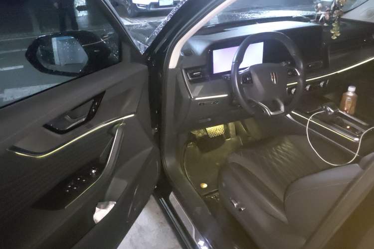 Used Hongqi HS5 2023 2.0T Qixiang Pro Edition
