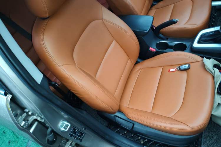 Used Hyundai Elantra (6th Generation / Lingdong) 2016 1.6L Automatic ZhiXuan – Elite Version