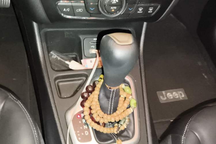 Used Jeep Cherokee 2016 2.4L Leading Edition