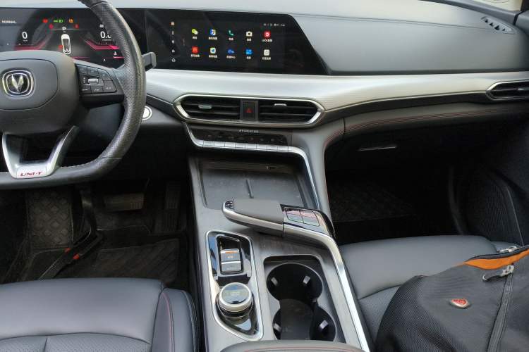 Used CHANGAN UNI-T 2020 1.5T Prestige Version
