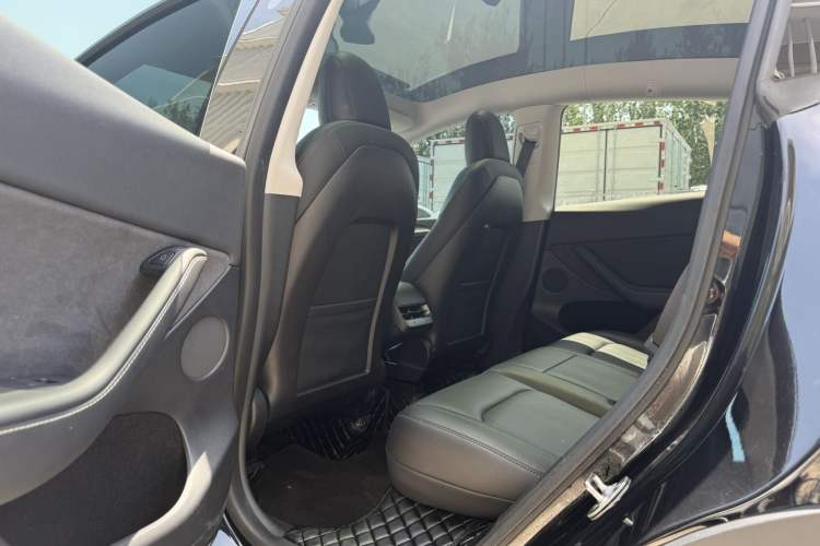 Used Tesla Model Y 2022 Rear-Wheel-Drive Version