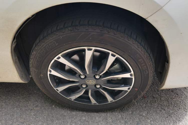 Used Toyota Vios 2021 1.5L CVT Innovation Edition Right Front Wheel Hub