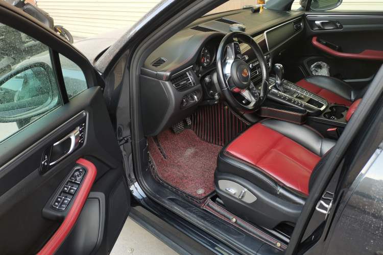 Used Porsche Macan 2018 Macan 2.0T