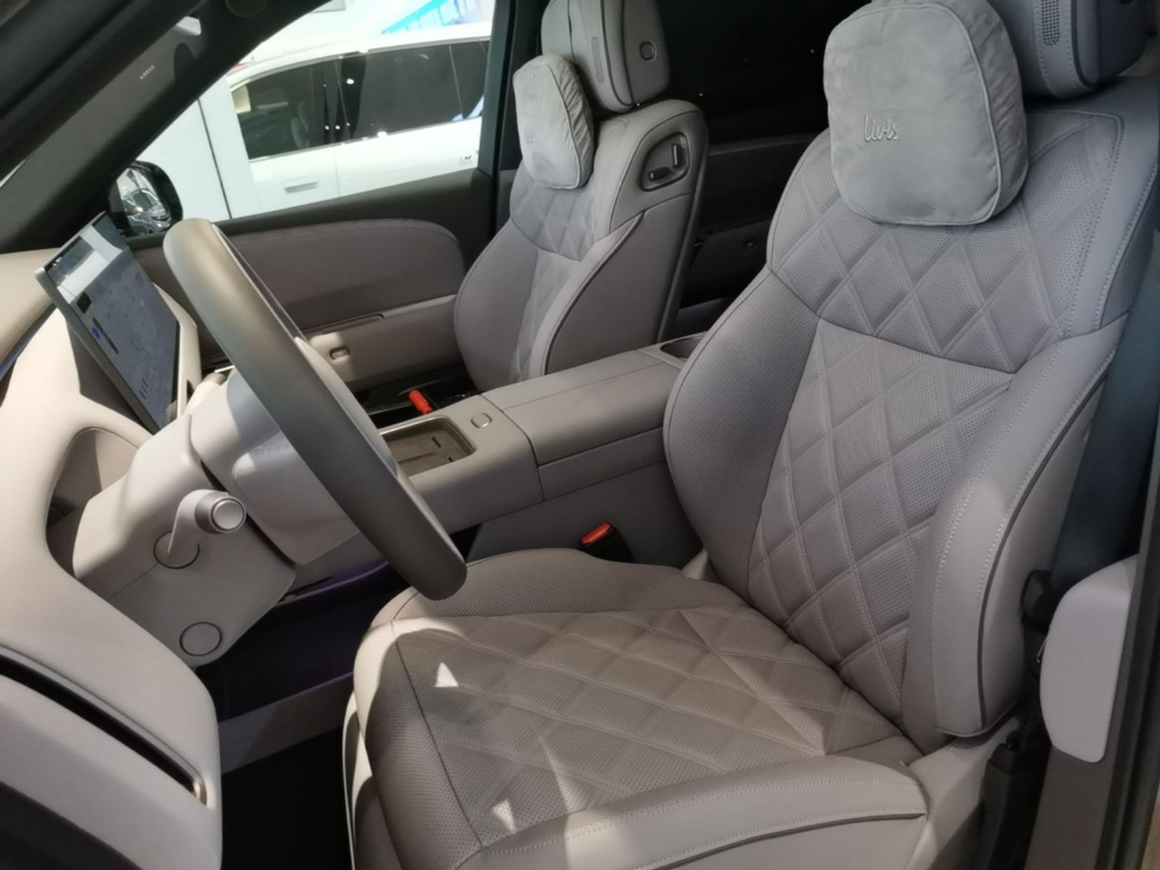 Vordere Reihe im Auto