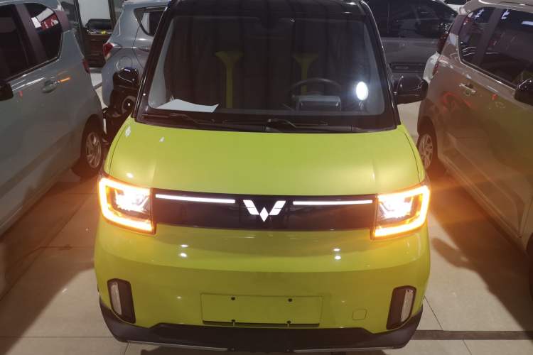 Used Wuling Hongguang MINIEV 2022 GAMEBOY 200km Gaming Edition with Lithium Iron Phosphate Front