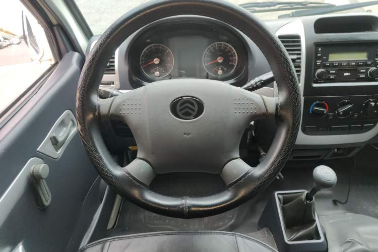 Used Golden Dragon Hiace 2021 1.8L Gasoline Version Logistics Vehicle Long-Wheelbase High-Roof Model GL850 LJ4A18Q6