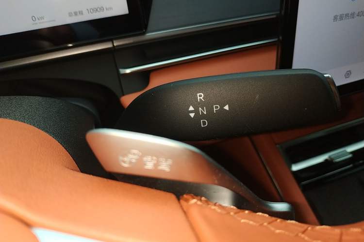 Used BYD Tang L 2025 EV 600KM All-Wheel-Drive LiDAR Flagship Model
