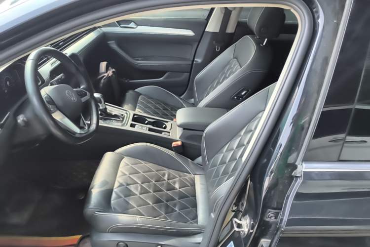 Used Volkswagen Magotan GTE Plug-in Hybrid 2022 GTE Luxury Model
