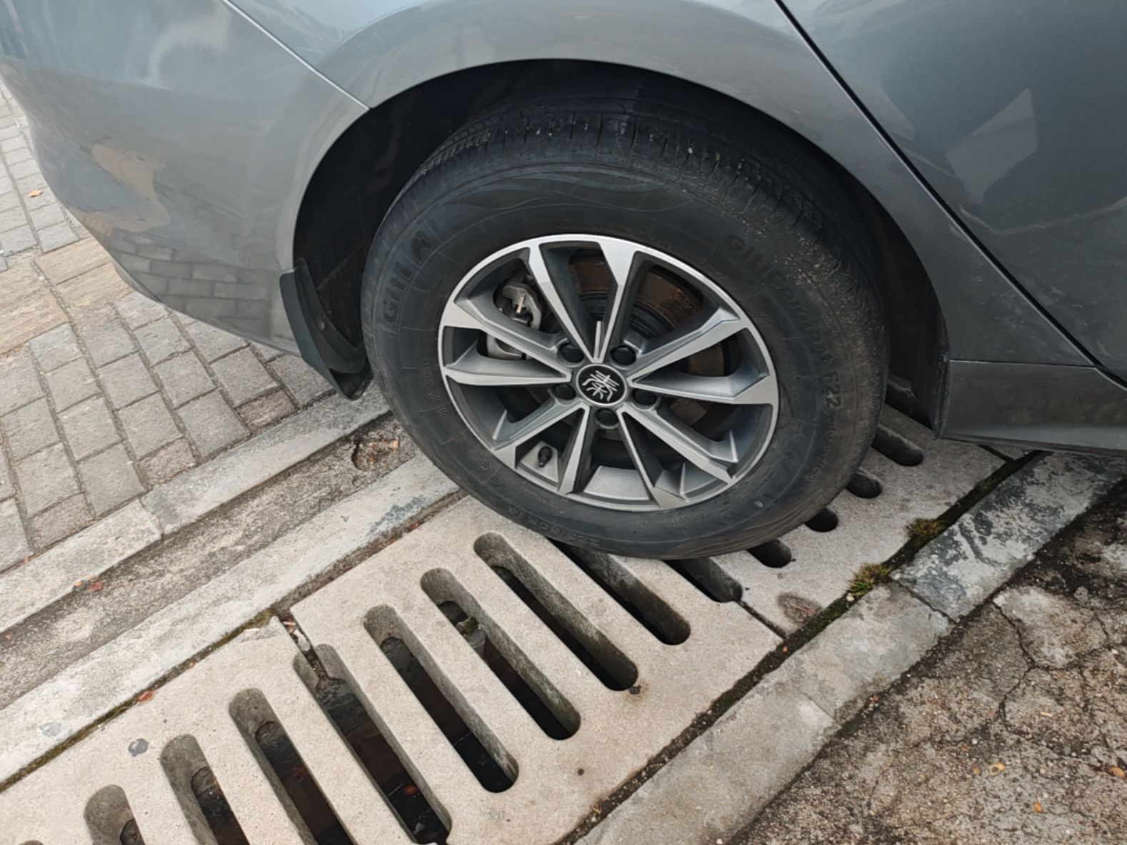 BYD Qin PLUS 2024 HONOR Edition DM-i 55KM Leading Model — снимка 11