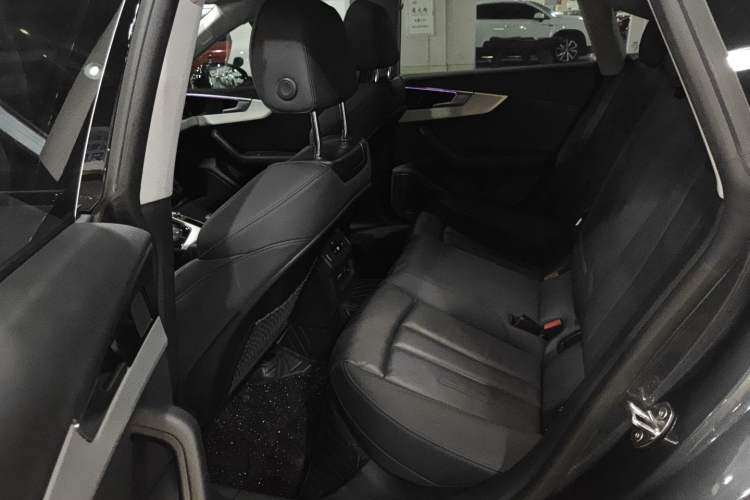 Used Audi A5 2024 Sportback 40 TFSI quattro Luxury Dynamic Model