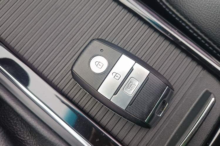 Used Kia K4 2014 1.8L Automatic DLX