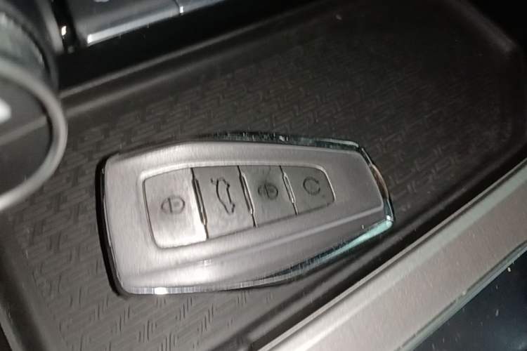 Used Geely Auto Coolray 2020 Facelift 240T DCT Hunter Vehicle Key