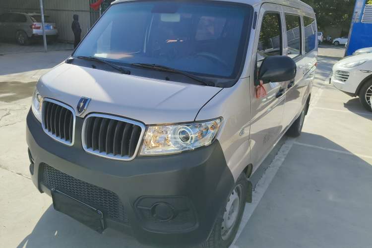 Used Jinbei Hiace X30 2021 1.5L Wealthy Single-Steaming Air-Conditioned Version Bus China VI Standard SWC15M