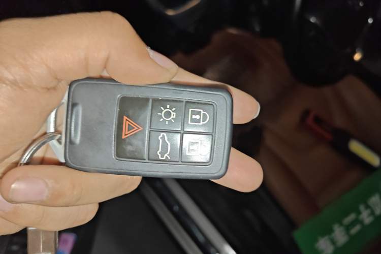 Used Volvo S60 2015 S60L 2.0T Zhiyuan Edition