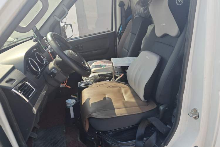 Used Foton Skyworth EV6 2023 Fast and Slow Charging Version
