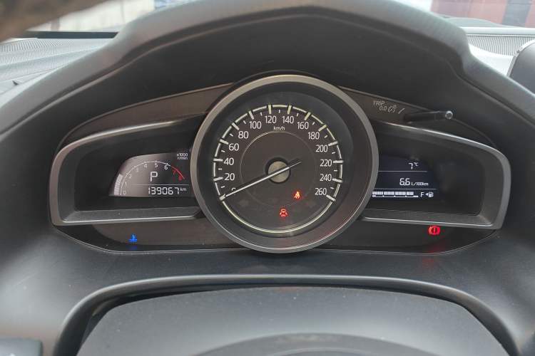 Used Mazda Mazda 3 Axela 2017 Sedan 1.5L Automatic Comfort Model Emission Standard China V
