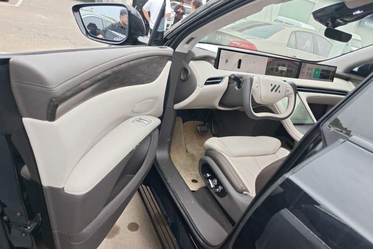 Used IM LS7 2024 90 kWh Max Elite Rear-Drive Version